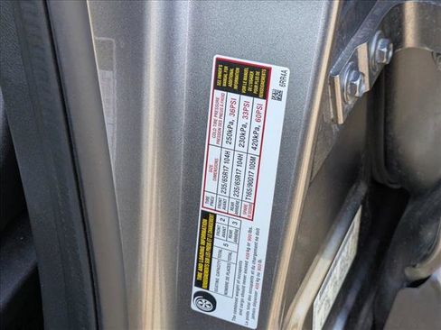 Used 2021 Nissan Rogue S image 14