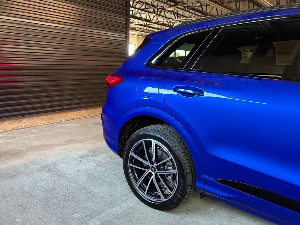 New 2026 Audi Q5 Premium Plus AWD/4WD image 10