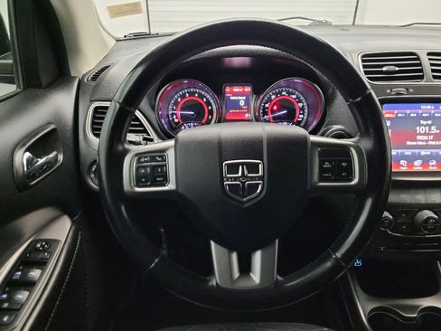 Used 2019 Dodge Journey Crossroad w/ Driver Convenience Group FWD image 22