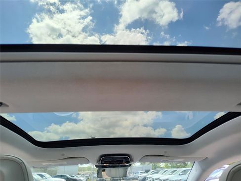 Certified 2022 Mercedes-Benz EQS 580 4MATIC Sedan image 20