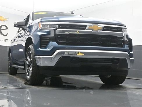 Used 2024 Chevrolet Silverado 1500 LT w/ All Star Edition Plus image 3