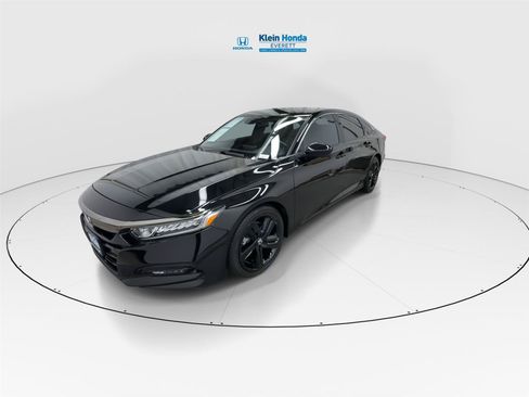 Used 2018 Honda Accord Sport image 6