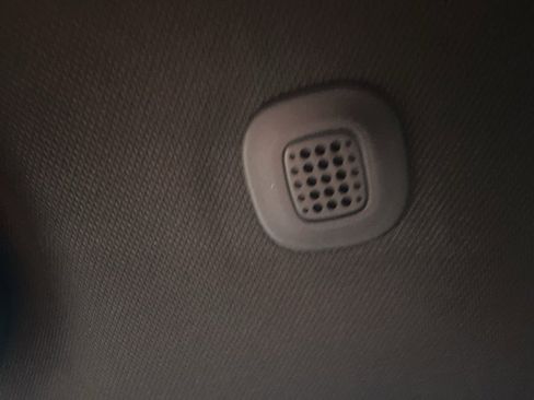 New 2025 Jeep Grand Cherokee Altitude image 31