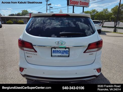Used 2018 Hyundai Santa Fe FWD image 5