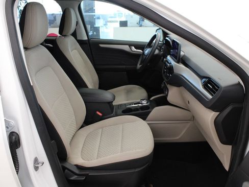 Used 2021 Ford Escape SE w/ SE Sport Appearance Package FWD image 15