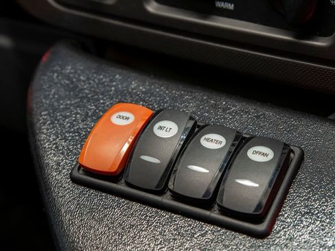 Used 2014 Ford E-350 and Econoline 350 Super Duty image 23