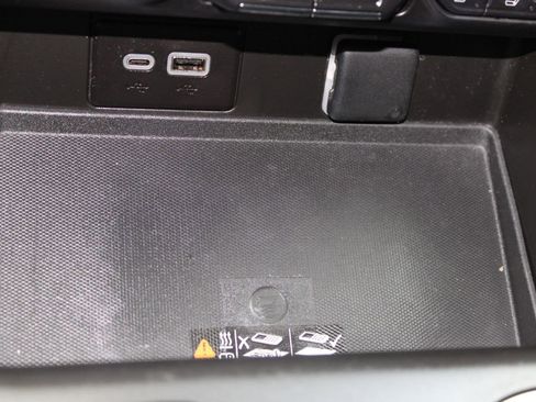 Used 2023 Chevrolet Tahoe Premier image 24