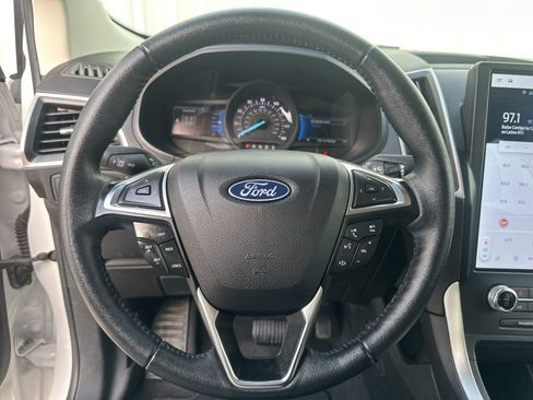 Used 2024 Ford Edge SEL AWD/4WD image 19