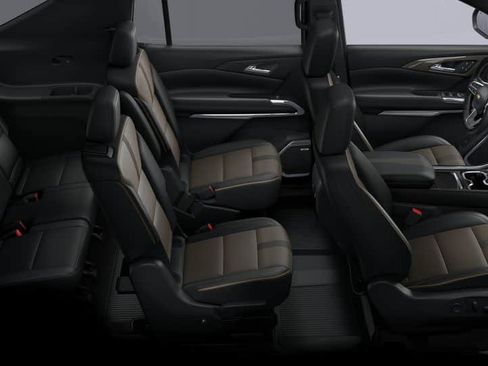 New 2025 Chevrolet Traverse High Country w/ LPO, Floor Liner Package image 30