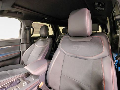 New 2026 Ford Explorer ST w/ Sun And Sound Package image 23