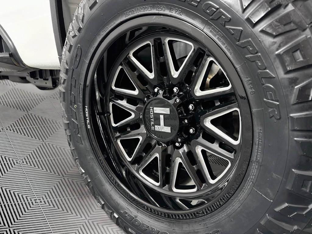 Used 2023 Chevrolet Silverado 2500 LT AWD/4WD image 29
