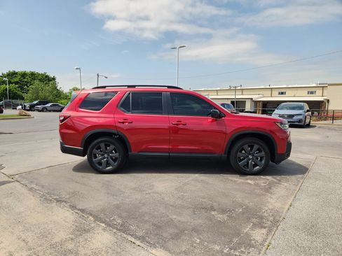 New 2026 Honda Pilot Sport image 7