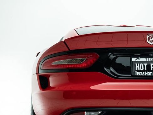 Used 2014 SRT Viper GTS w/ GTS Laguna Interior Package RWD image 17