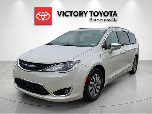 Used 2020 Chrysler Pacifica Limited w/ Advanced Safetytec Group image 1