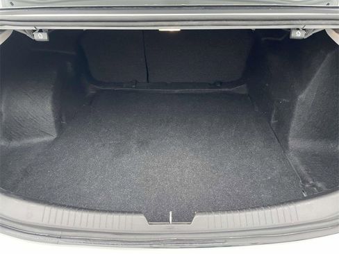 Used 2025 Chevrolet Malibu LT image 11