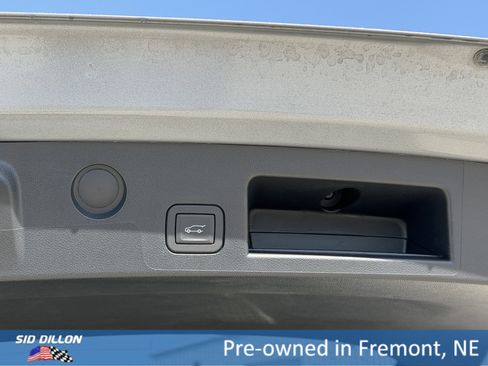Used 2025 GMC Terrain Elevation w/ Elevation Premium Package AWD/4WD image 6