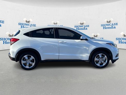 Certified 2020 Honda HR-V LX image 9