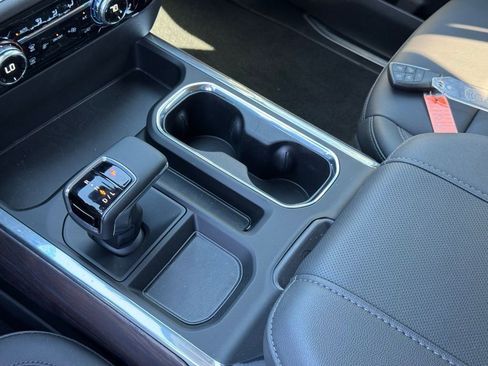 New 2026 GMC Sierra 1500 SLT w/ SLT Premium Package image 30