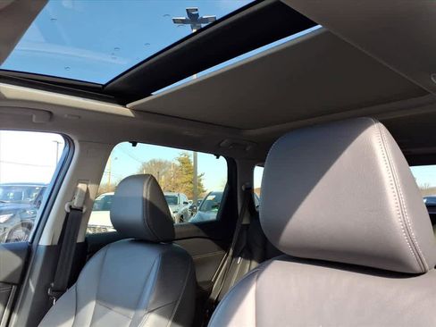 Used 2025 Nissan Rogue SL w/ Tech Package image 14