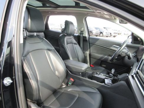 Used 2023 Kia Sportage SX FWD image 24