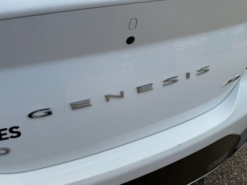 Used 2025 Genesis G70 2.5T AWD/4WD image 37