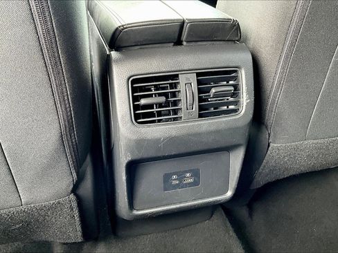 Certified 2022 Nissan Rogue SV AWD/4WD image 10