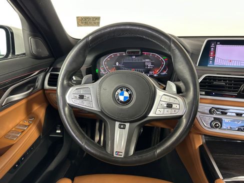 Used 2021 BMW 740i w/ M Sport Package image 13