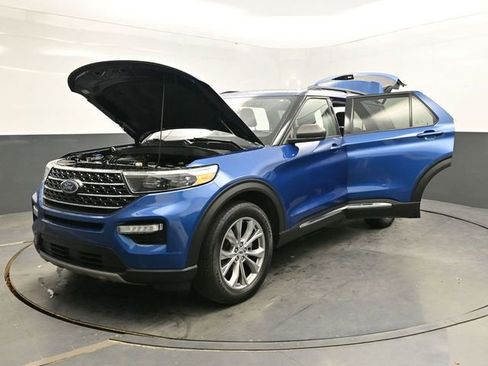 Used 2021 Ford Explorer XLT w/ Equipment Group 202A image 40