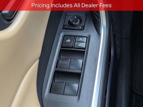 Used 2019 Toyota RAV4 LE FWD image 25