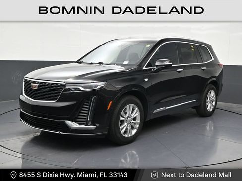 Used 2025 Cadillac XT6 Luxury FWD image 1