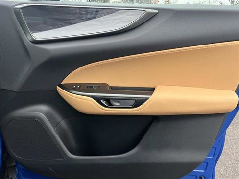 Certified 2025 Lexus NX 250 FWD w/ Towing Package (2000 Lbs) image 27