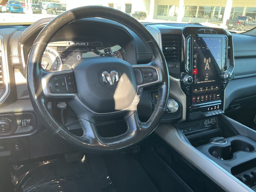 Used 2019 RAM 1500 Laramie AWD/4WD image 13