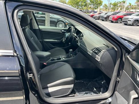 Used 2019 Volkswagen Jetta SE FWD image 41