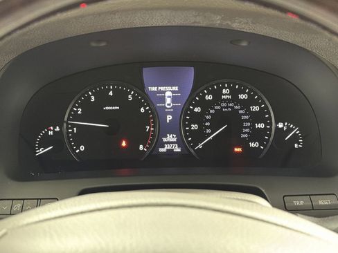 Used 2016 Lexus LS 460 w/ Comfort Package image 17