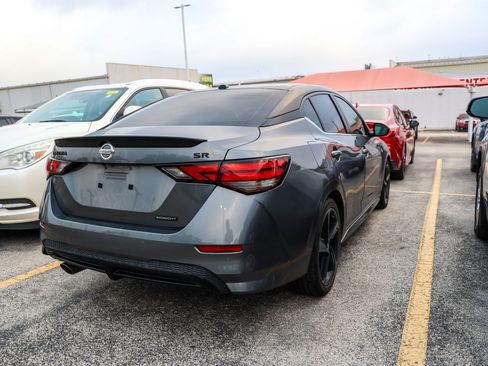 Used 2023 Nissan Sentra SR w/ Midnight Edition Package FWD image 7