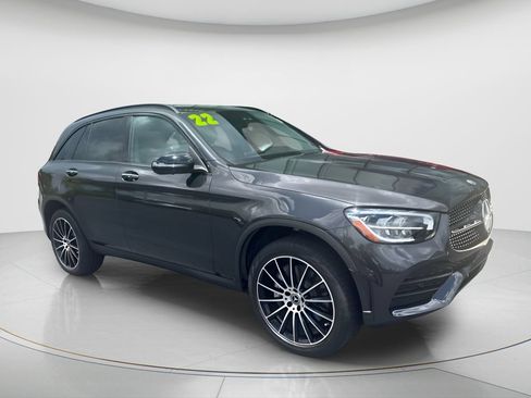 Used 2022 Mercedes-Benz GLC 300 4MATIC image 4
