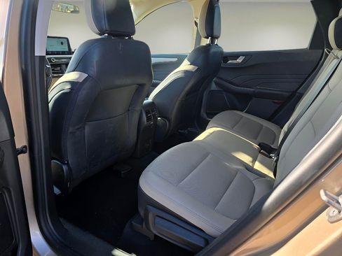 Used 2021 Ford Escape SEL image 15
