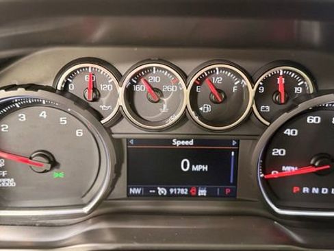 Used 2019 Chevrolet Silverado 1500 LT Trail Boss AWD/4WD image 17