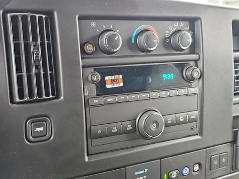 New 2025 Chevrolet Express 3500 w/ Driver Convenience Package image 23