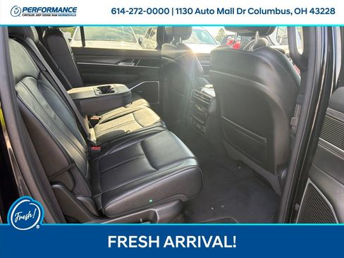 Used 2024 Jeep Wagoneer L Series III w/ Flexible Seating Group AWD/4WD image 16