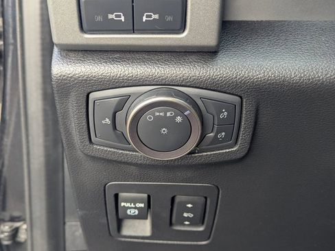 Used 2019 Ford F150 Raptor w/ Equipment Group 802A Luxury image 24