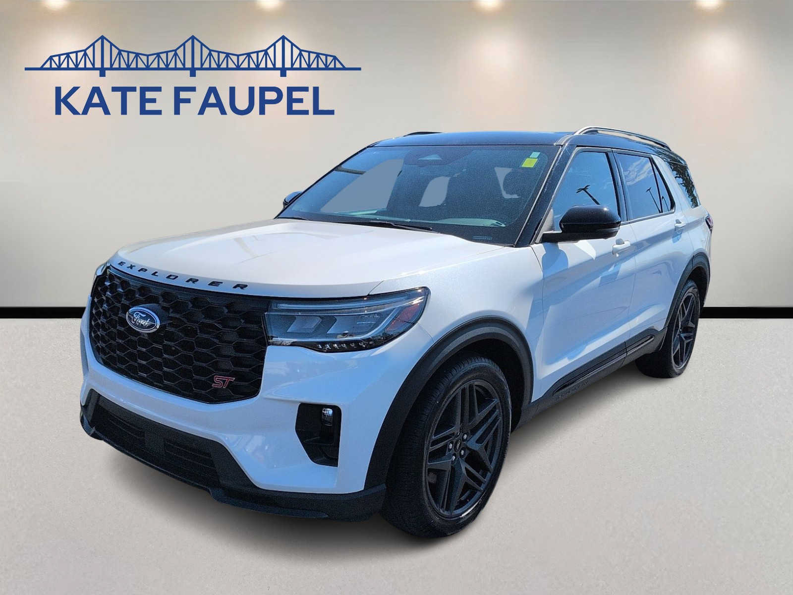 Certified 2025 Ford Explorer ST AWD/4WD image 3