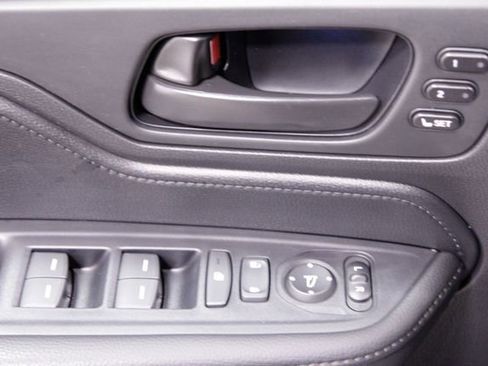 Certified 2025 Honda Odyssey EX-L image 27