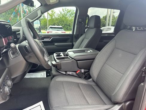 Used 2025 Chevrolet Silverado 2500 LT w/ All Star Edition AWD/4WD image 12