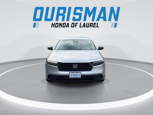 Certified 2025 Honda Accord SE image 3