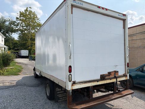 Used 2012 GMC Savana 3500 RWD image 16