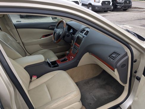 Used 2010 Lexus ES 350 image 35