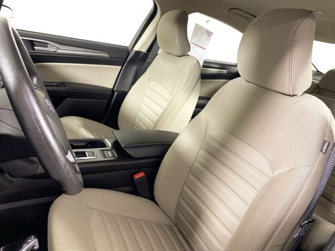 Used 2018 Ford Fusion S FWD image 15