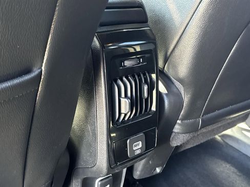 Used 2024 Jeep Compass Latitude image 25