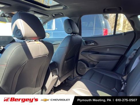 Used 2025 Chevrolet Trax RS w/ Sunroof Package image 10